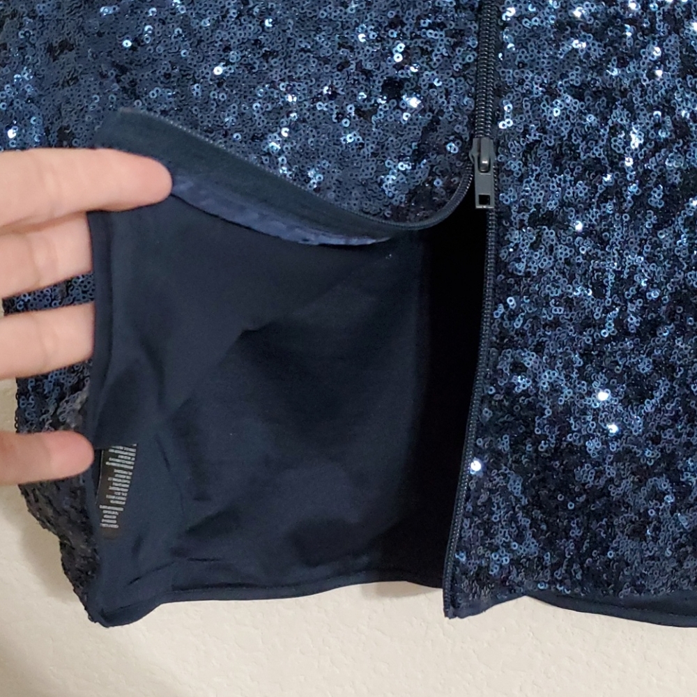 FOREVER 21 Blue sequin crop zip back dazzling +1X - Picture 6 of 8
